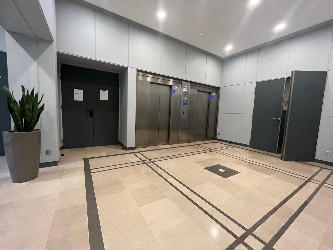 Bureau Paris 113m² Location bureau OLBUR2425658 2